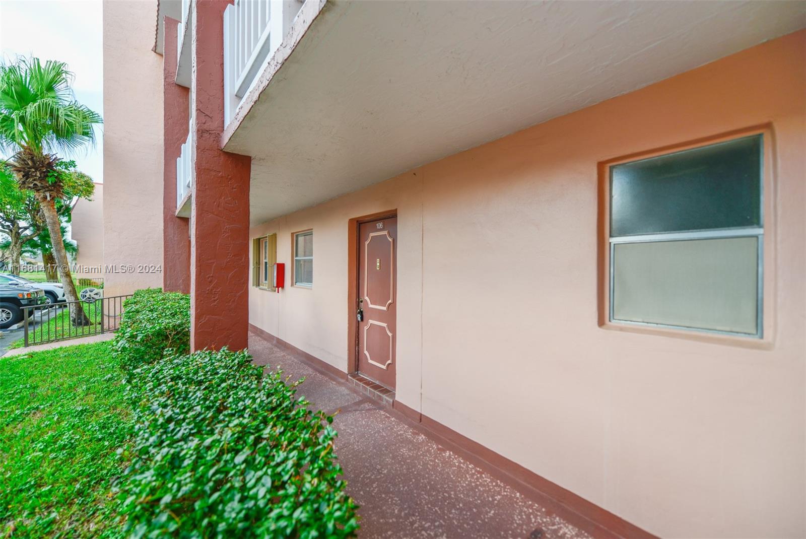Property for Sale at 9601 Sunrise Lakes Blvd 106, Sunrise, Miami-Dade County, Florida - Bedrooms: 1 
Bathrooms: 1  - $105,000