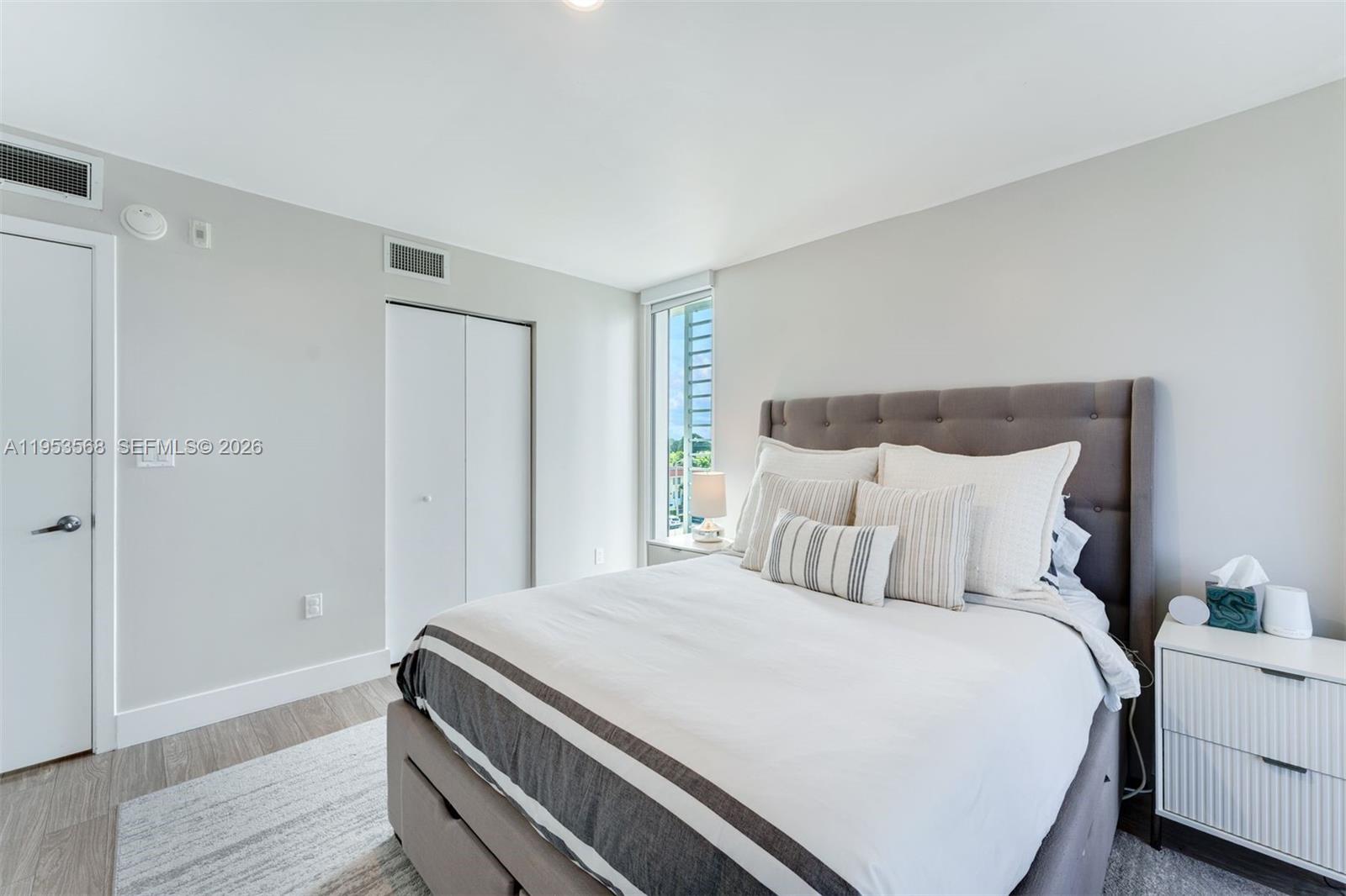 BAY HARBOR CLUB CONDO - Residential