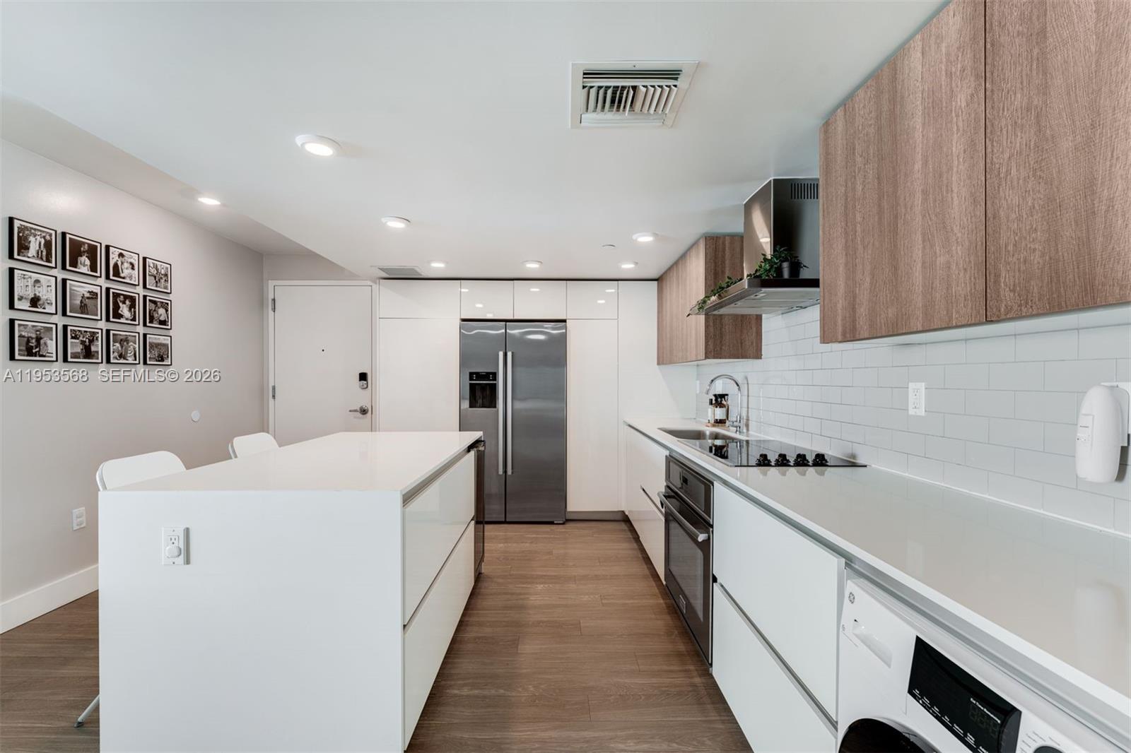 BAY HARBOR CLUB CONDO - Residential