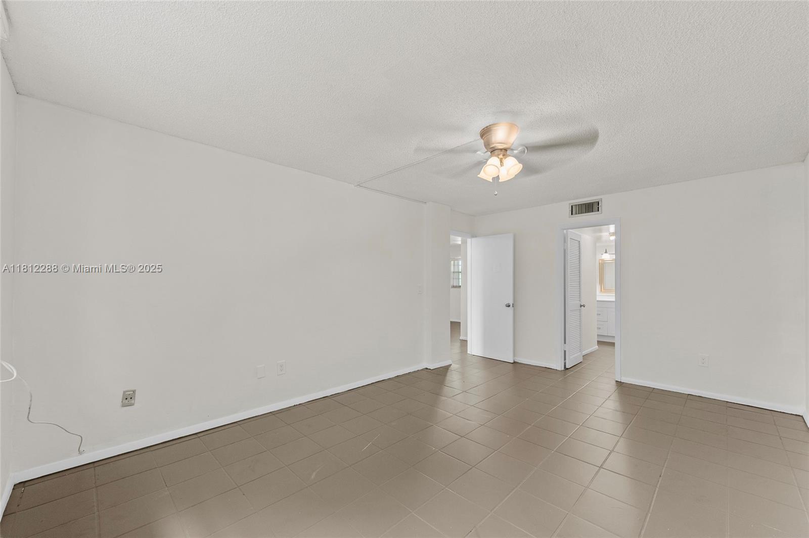 FOXCROFT APTS INC CONDO - Residential