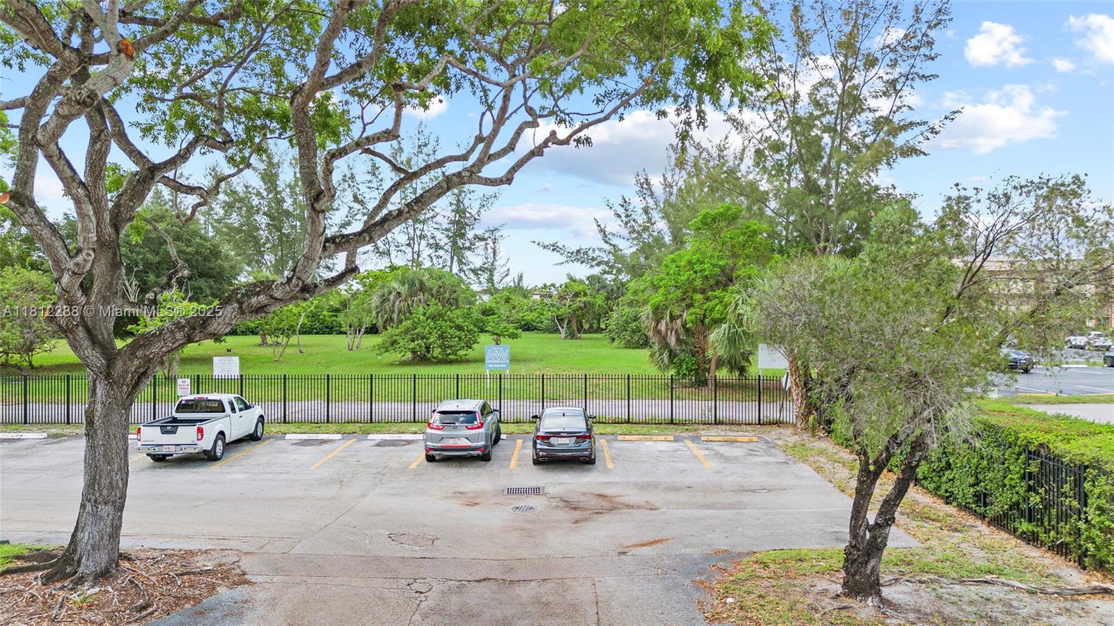FOXCROFT APTS INC CONDO - Residential