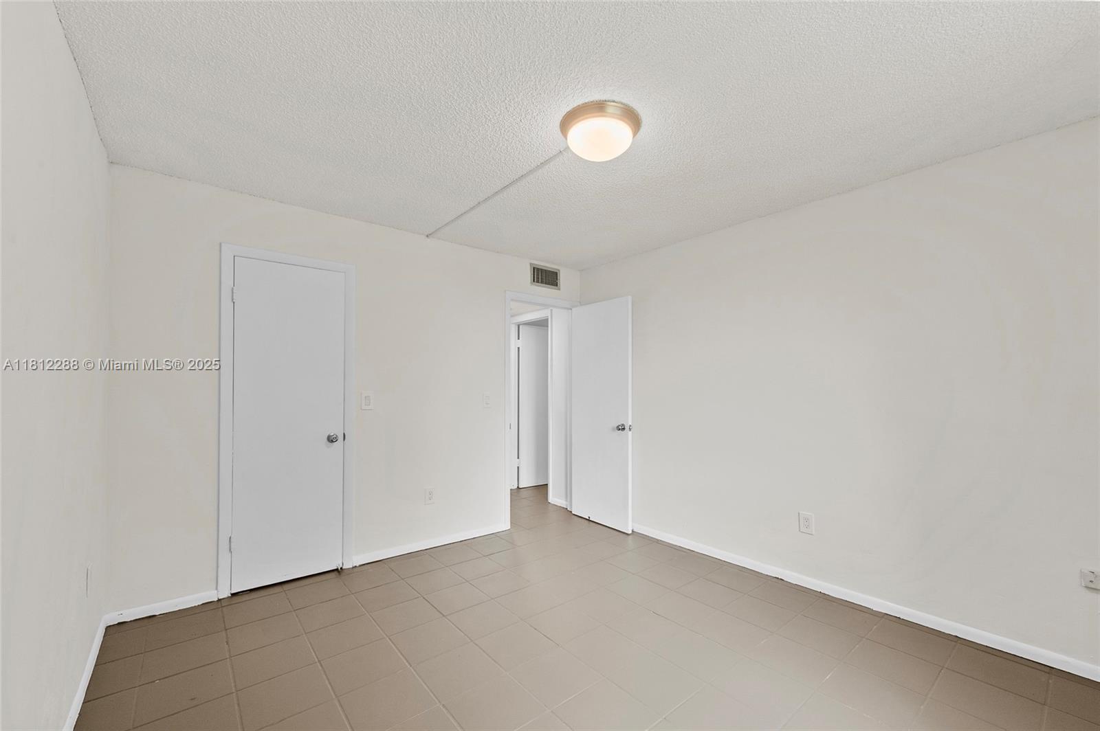 FOXCROFT APTS INC CONDO - Residential