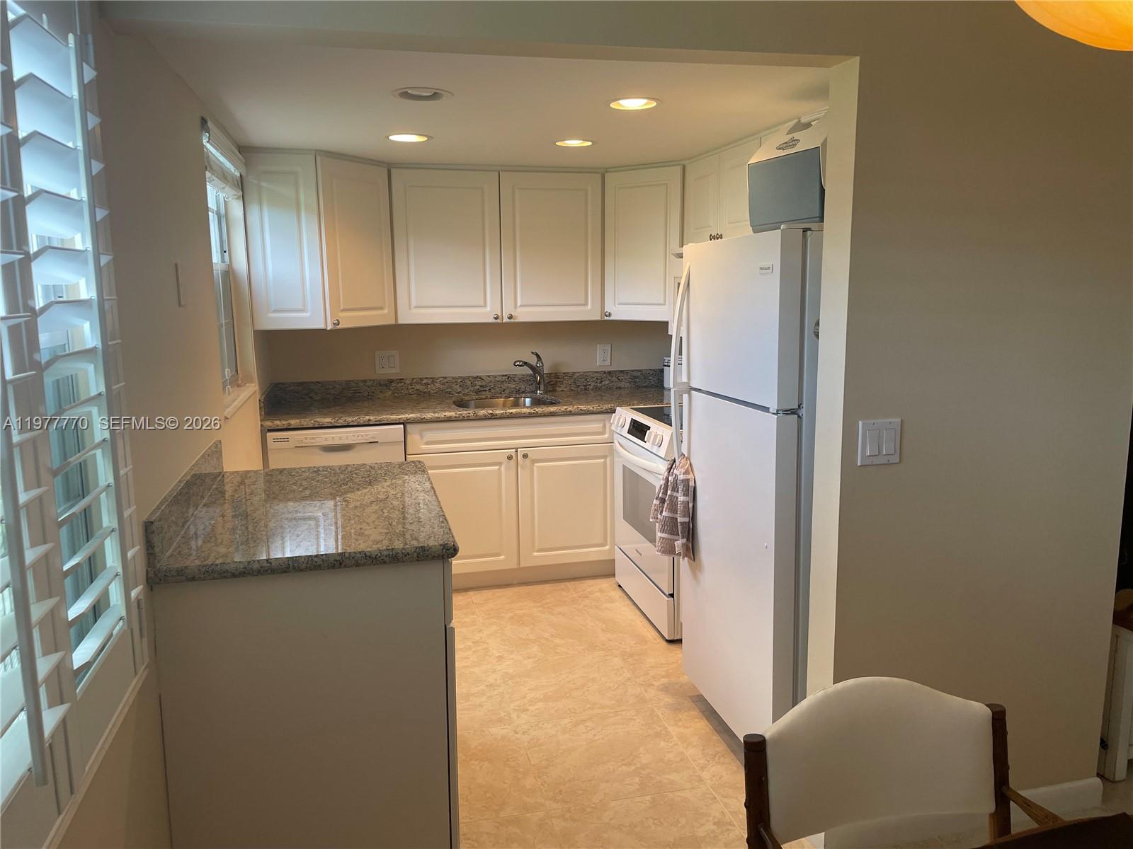 NEWPORT J CONDO - Residential