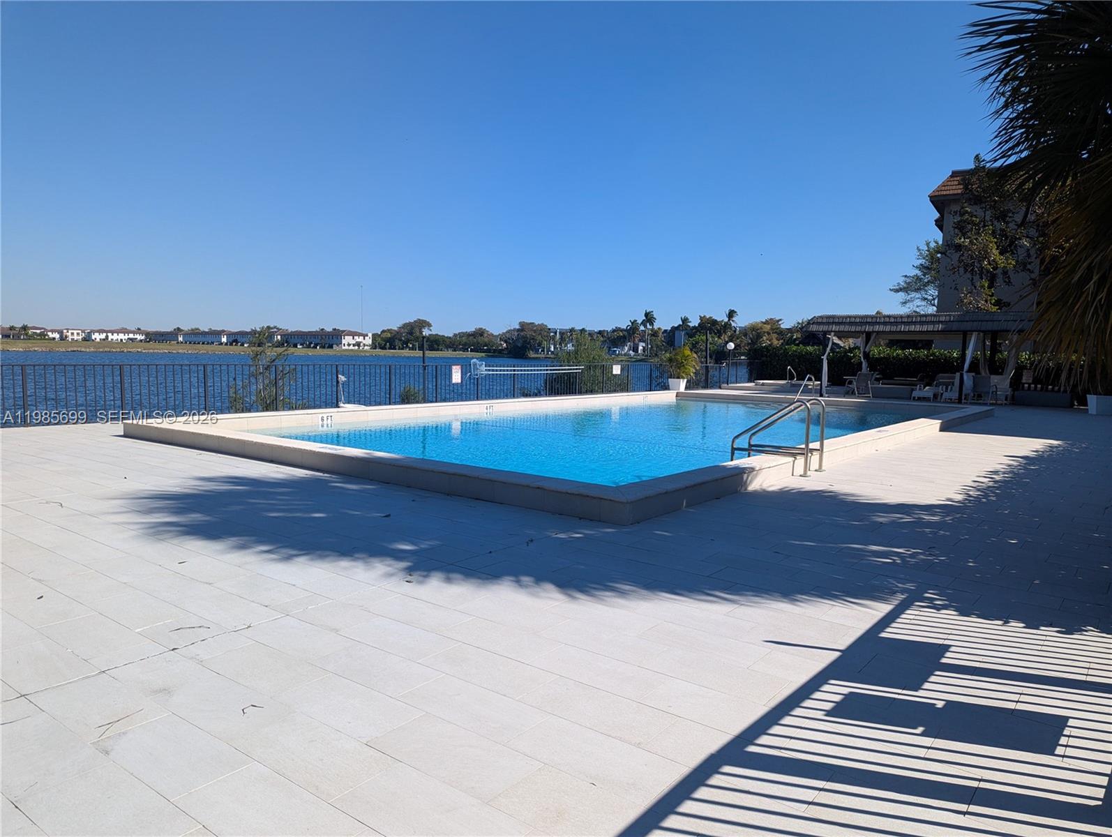 SUMMERTREE VILG CALIF CL - Residential