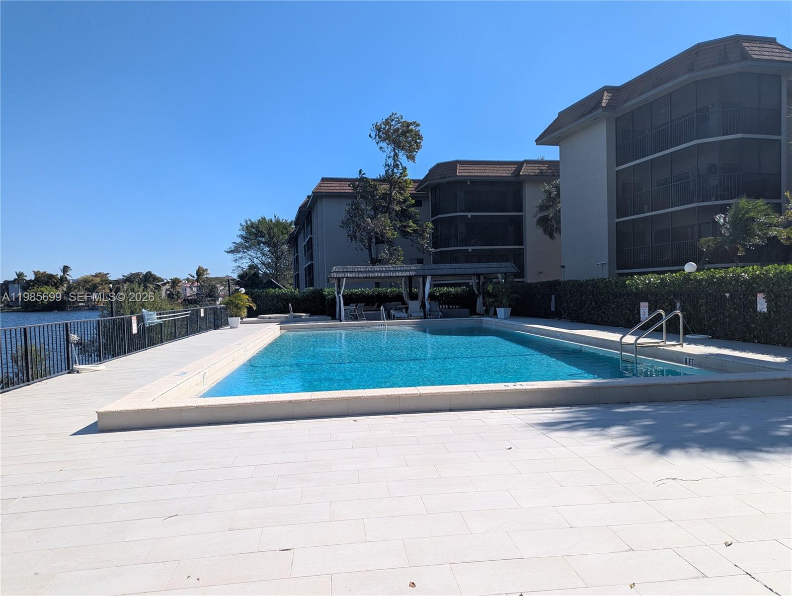 SUMMERTREE VILG CALIF CL - Residential