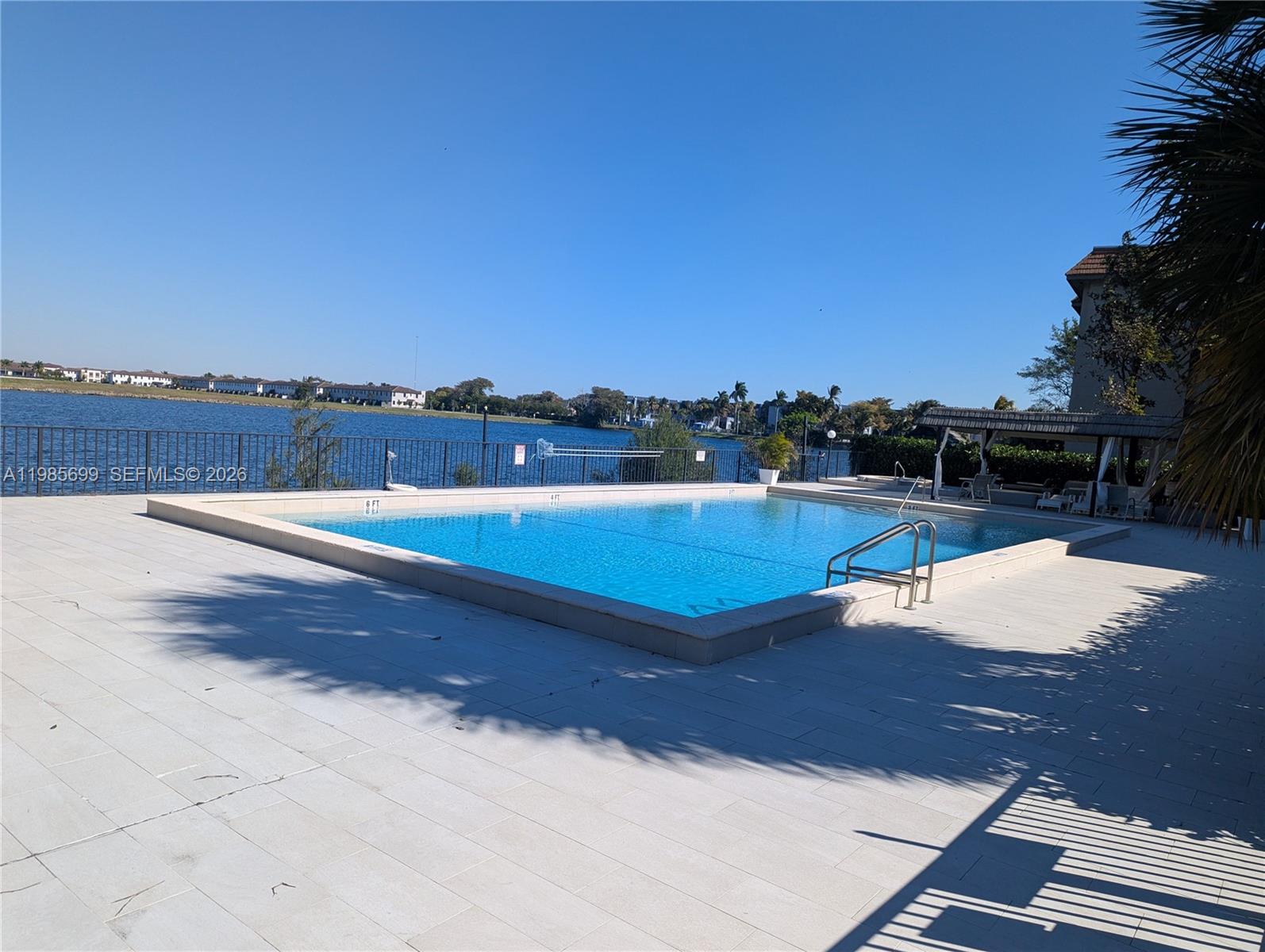 SUMMERTREE VILG CALIF CL - Residential