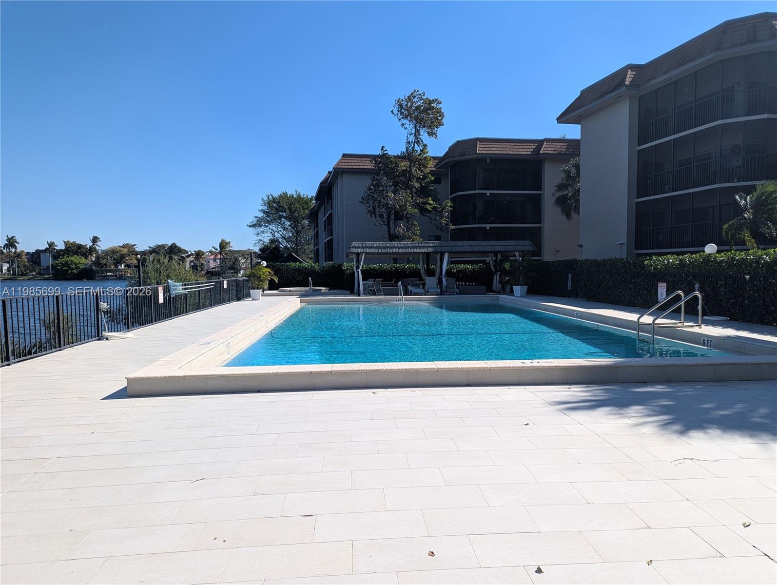 SUMMERTREE VILG CALIF CL - Residential