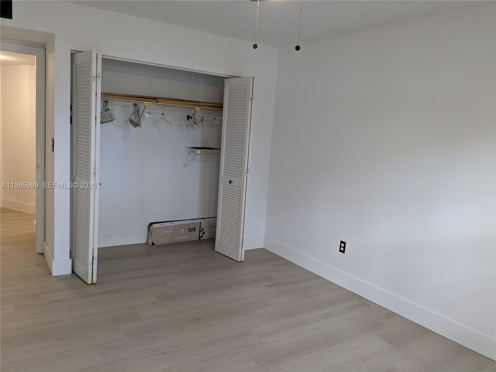 SUMMERTREE VILG CALIF CL - Residential