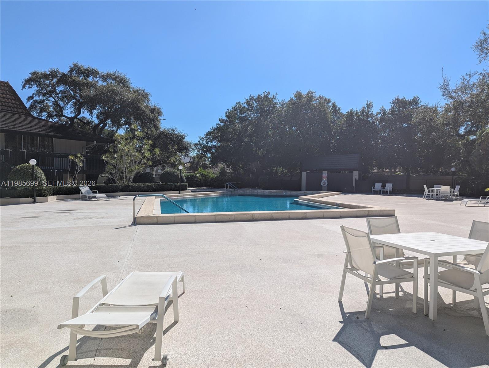 SUMMERTREE VILG CALIF CL - Residential