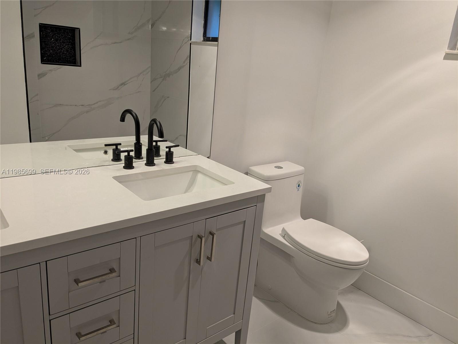 SUMMERTREE VILG CALIF CL - Residential