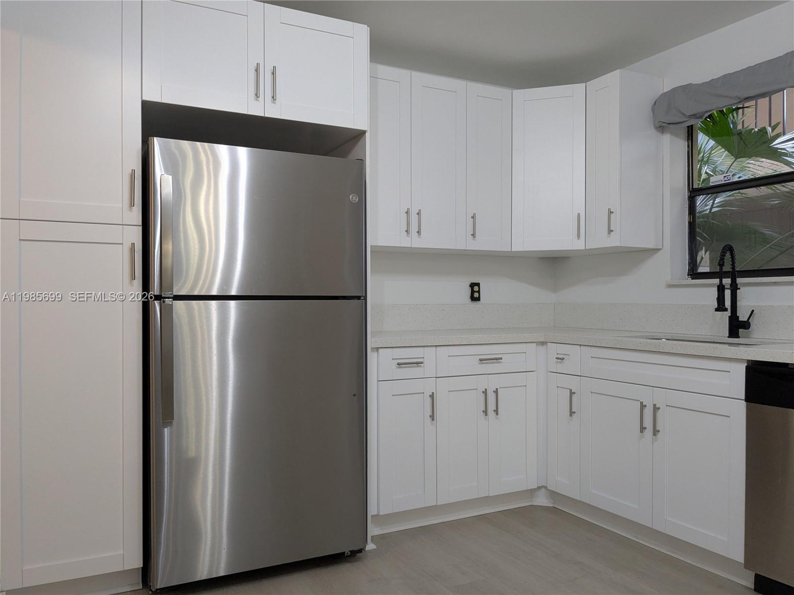 SUMMERTREE VILG CALIF CL - Residential