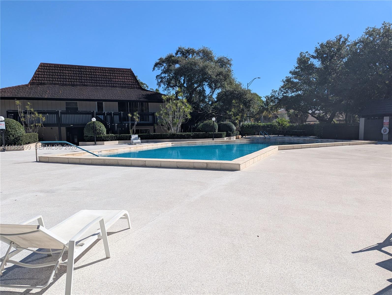 SUMMERTREE VILG CALIF CL - Residential