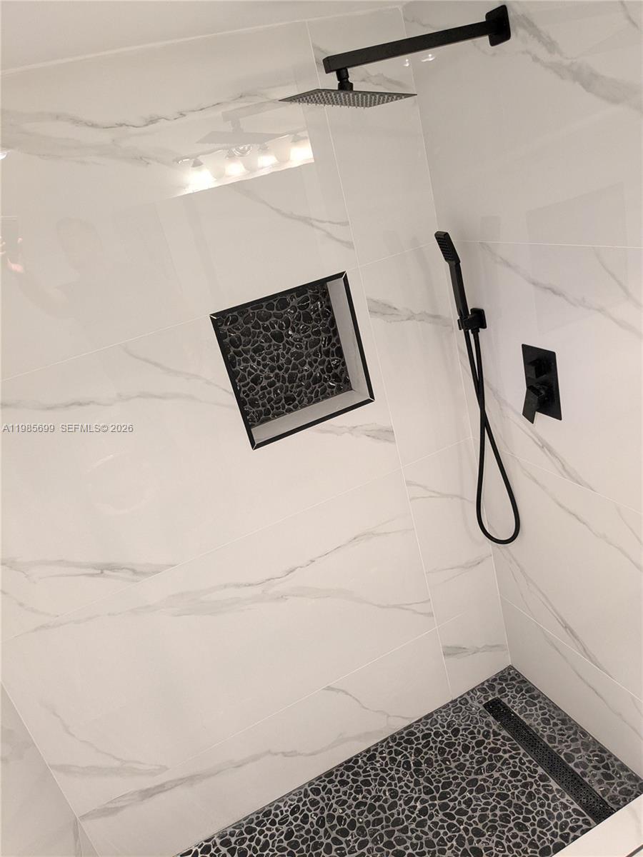 SUMMERTREE VILG CALIF CL - Residential