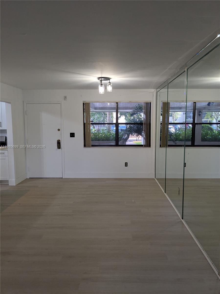 SUMMERTREE VILG CALIF CL - Residential