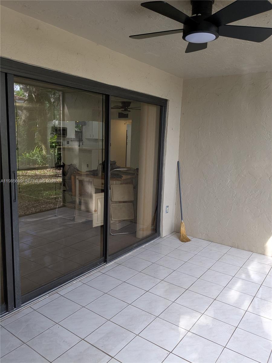 SUMMERTREE VILG CALIF CL - Residential