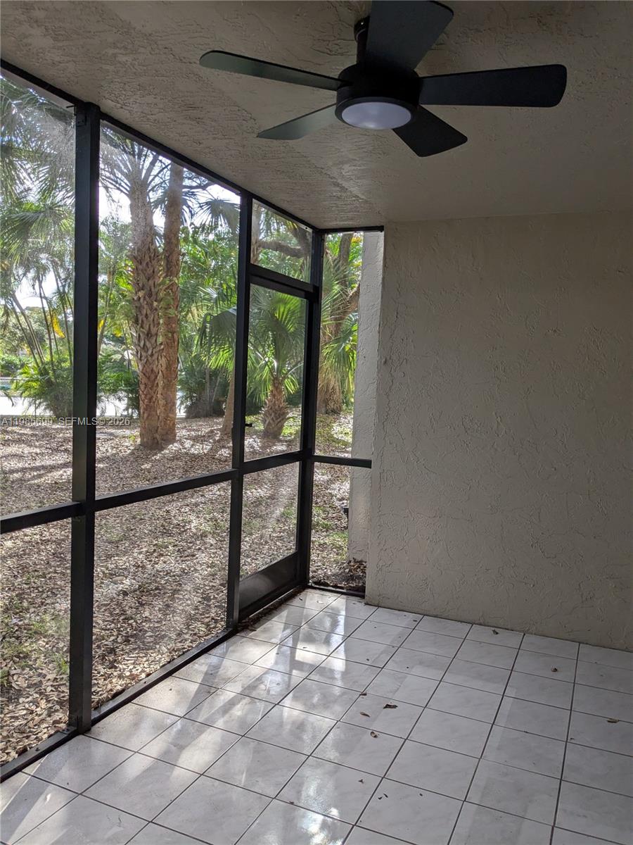 SUMMERTREE VILG CALIF CL - Residential