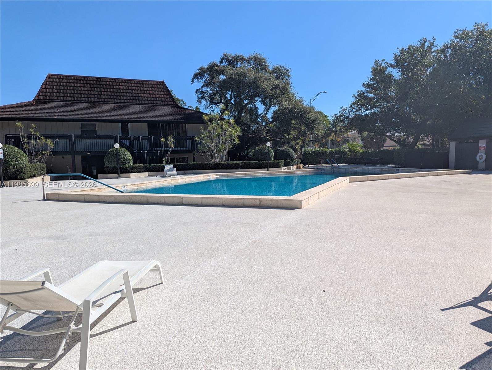 SUMMERTREE VILG CALIF CL - Residential