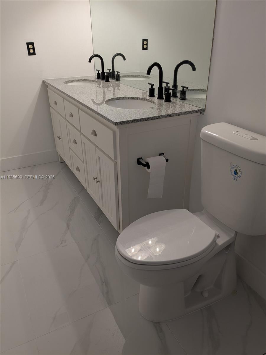 SUMMERTREE VILG CALIF CL - Residential