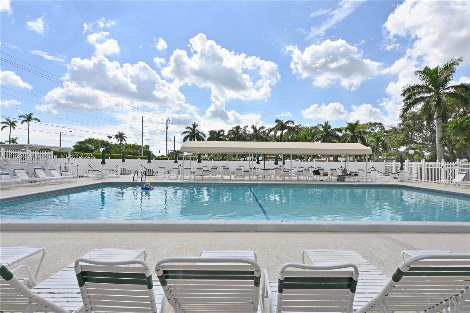 PINES OF DELRAY NORTH CON - Residential
