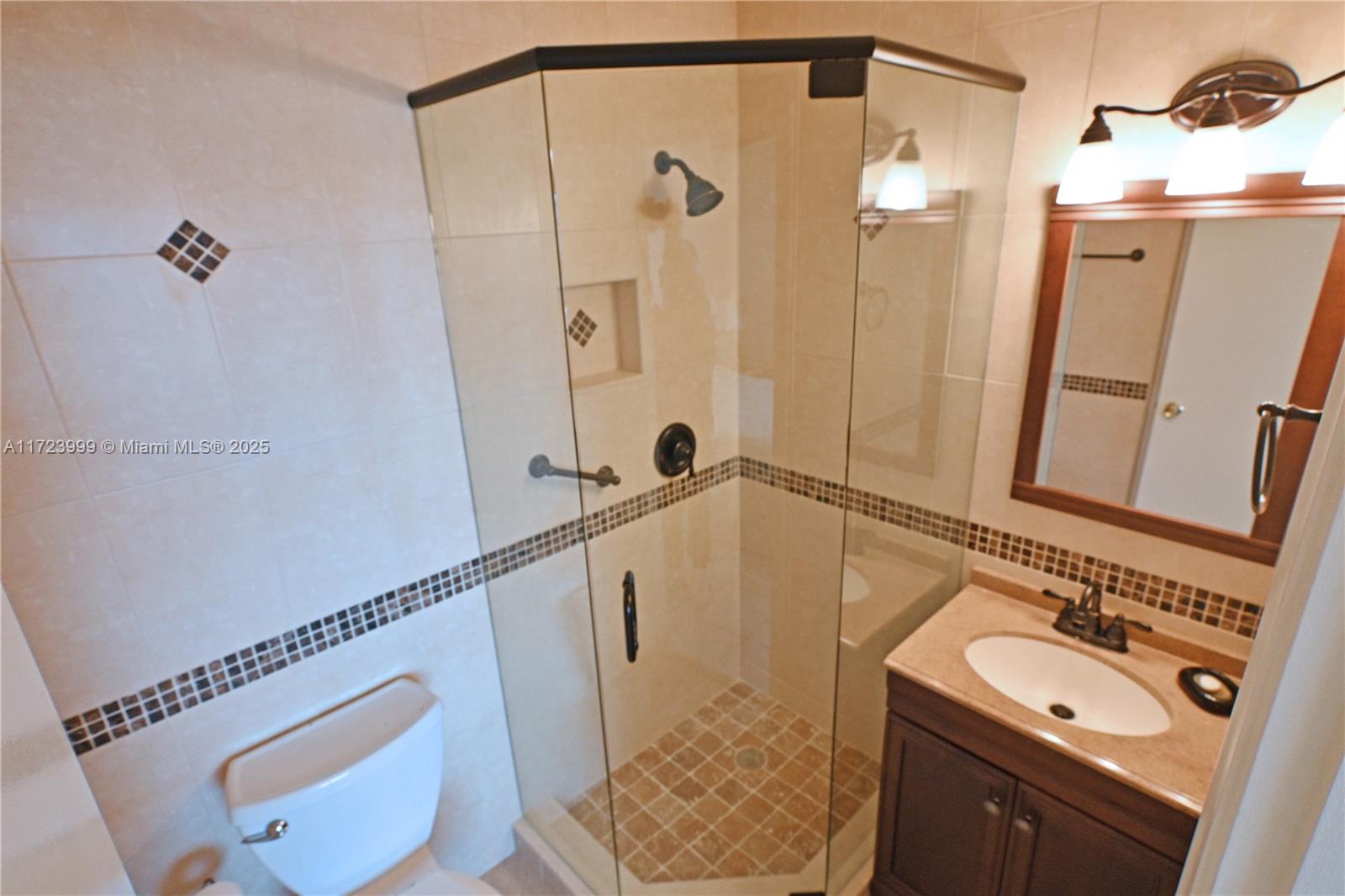 PINES OF DELRAY NORTH CON - Residential