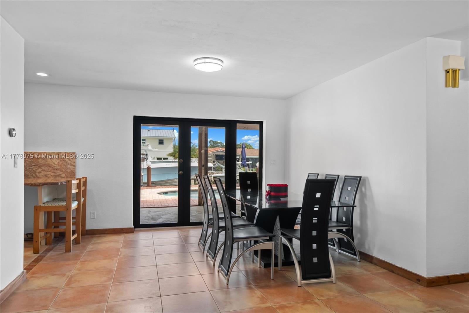 POMPANO ISLES - Residential