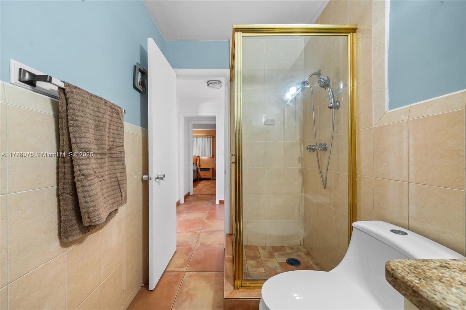 POMPANO ISLES - Residential