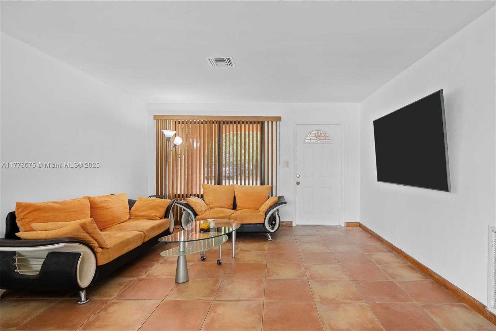 POMPANO ISLES - Residential