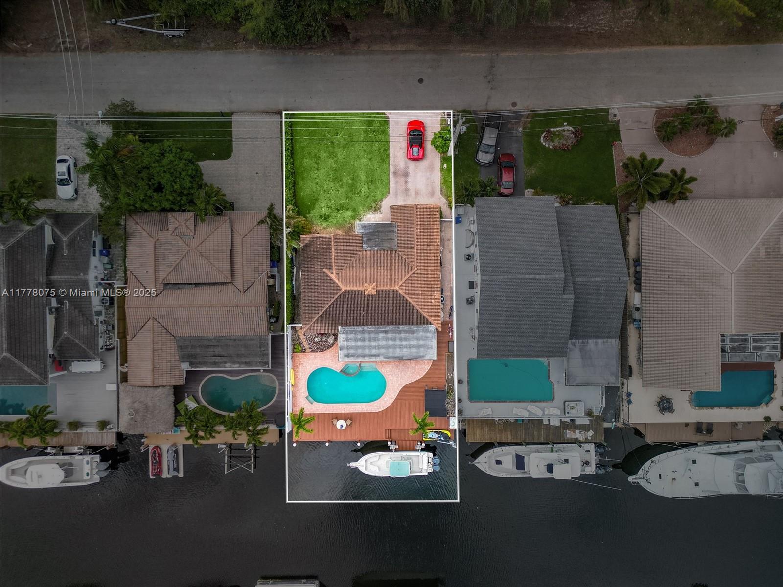 POMPANO ISLES - Residential