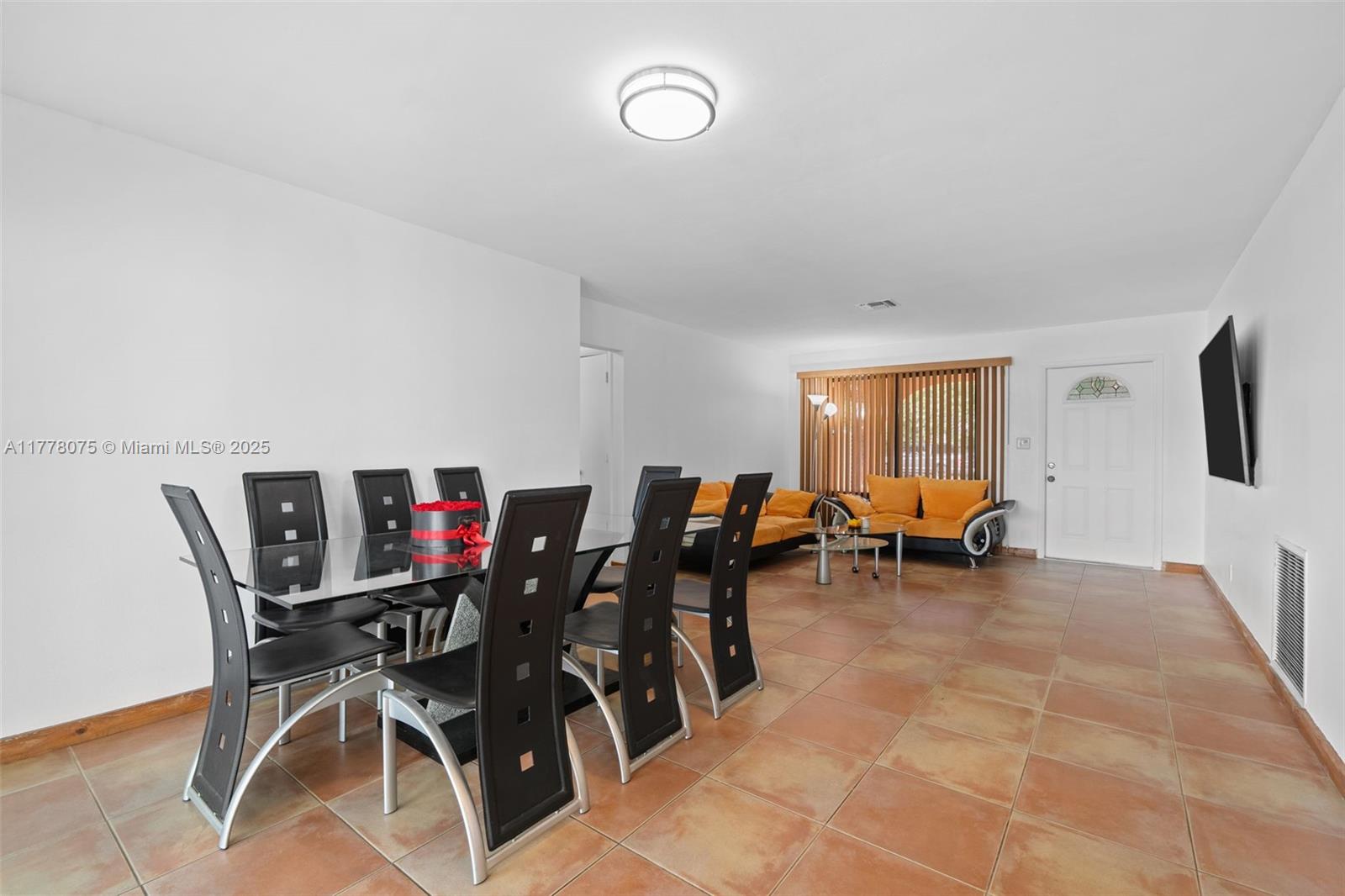 POMPANO ISLES - Residential