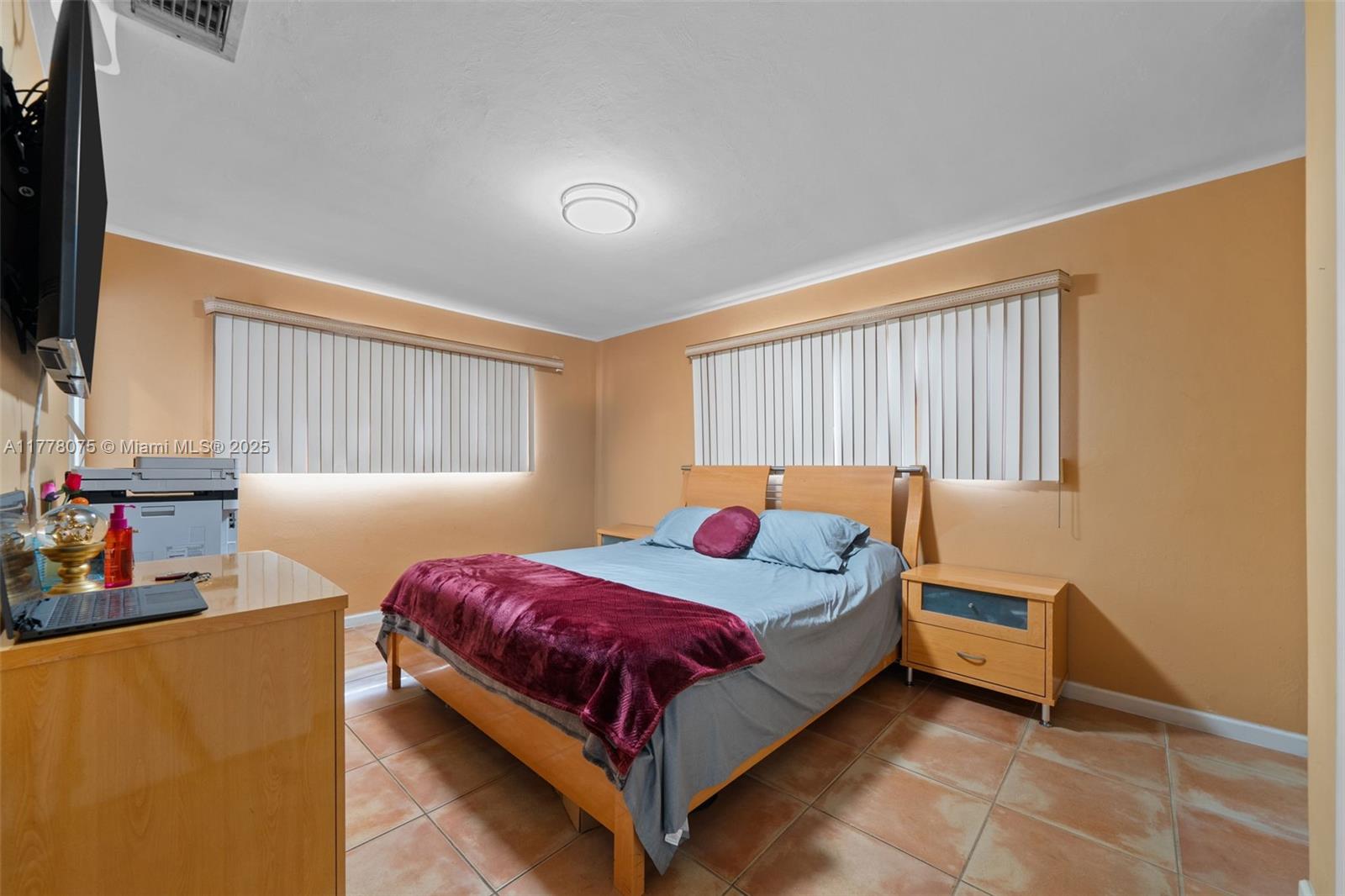 POMPANO ISLES - Residential