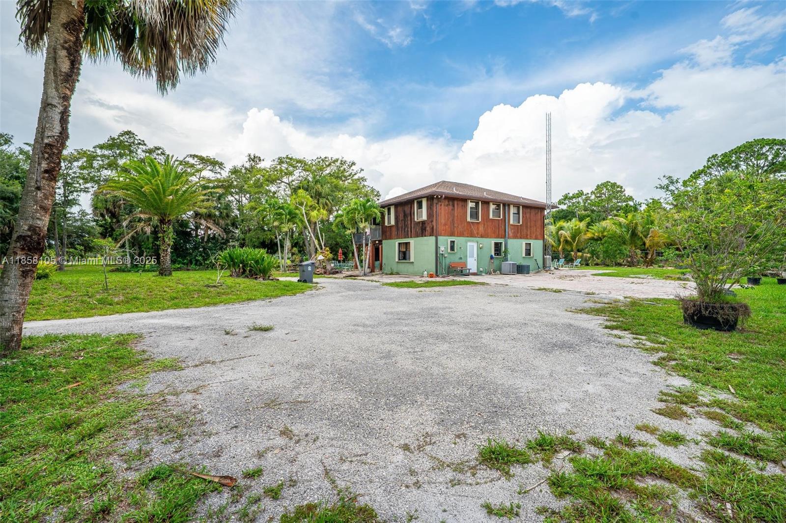 PALM BEACH FARMS CO 3 - Residential Lease
