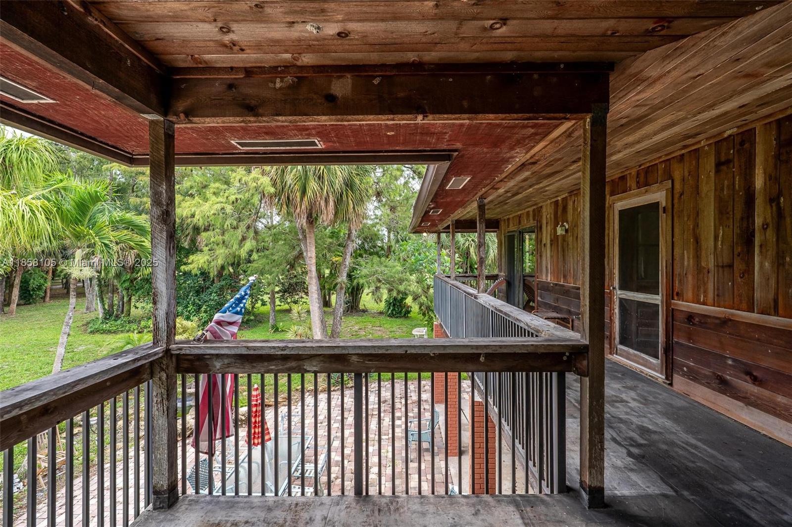 PALM BEACH FARMS CO 3 - Residential Lease