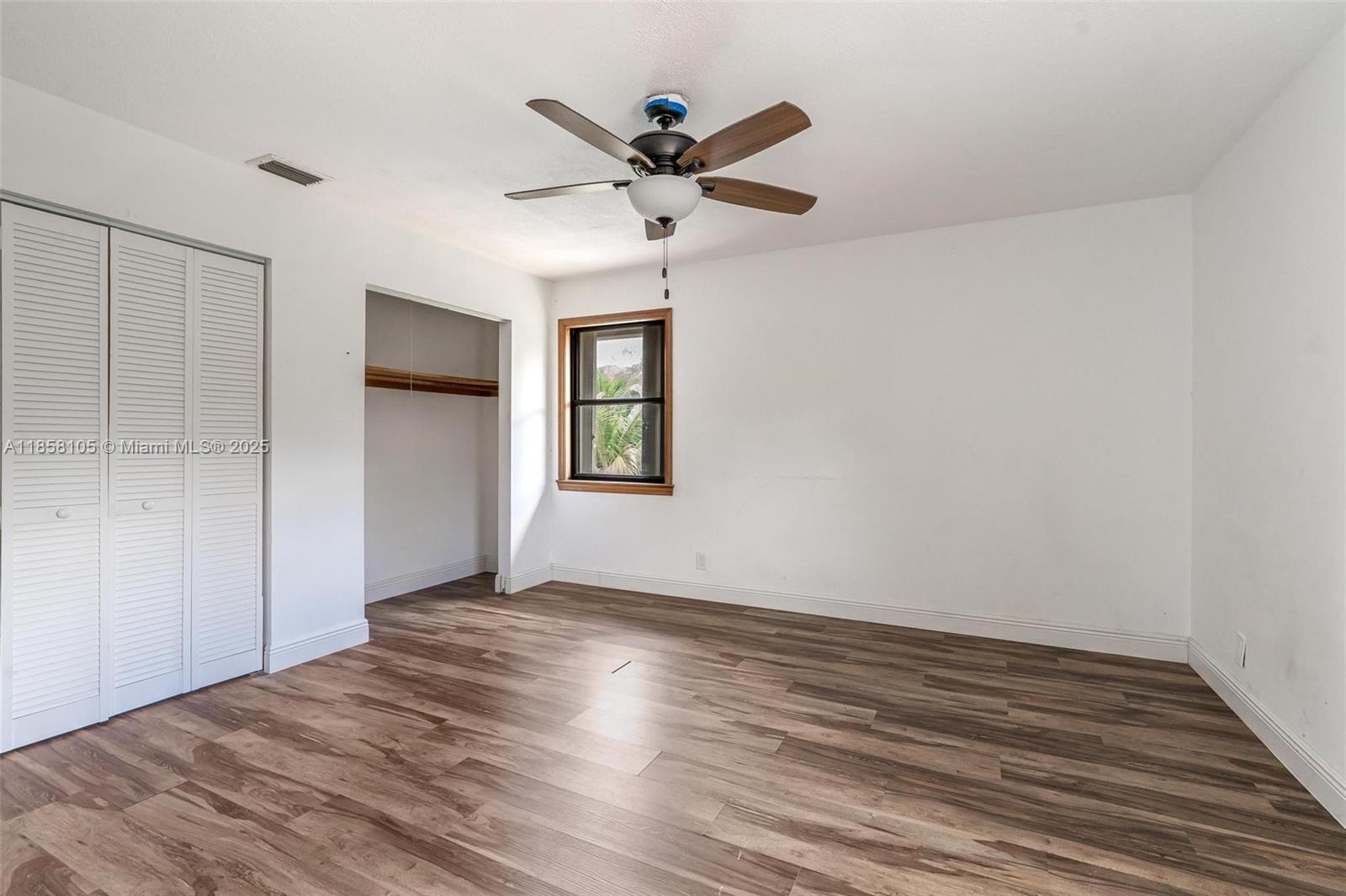PALM BEACH FARMS CO 3 - Residential Lease