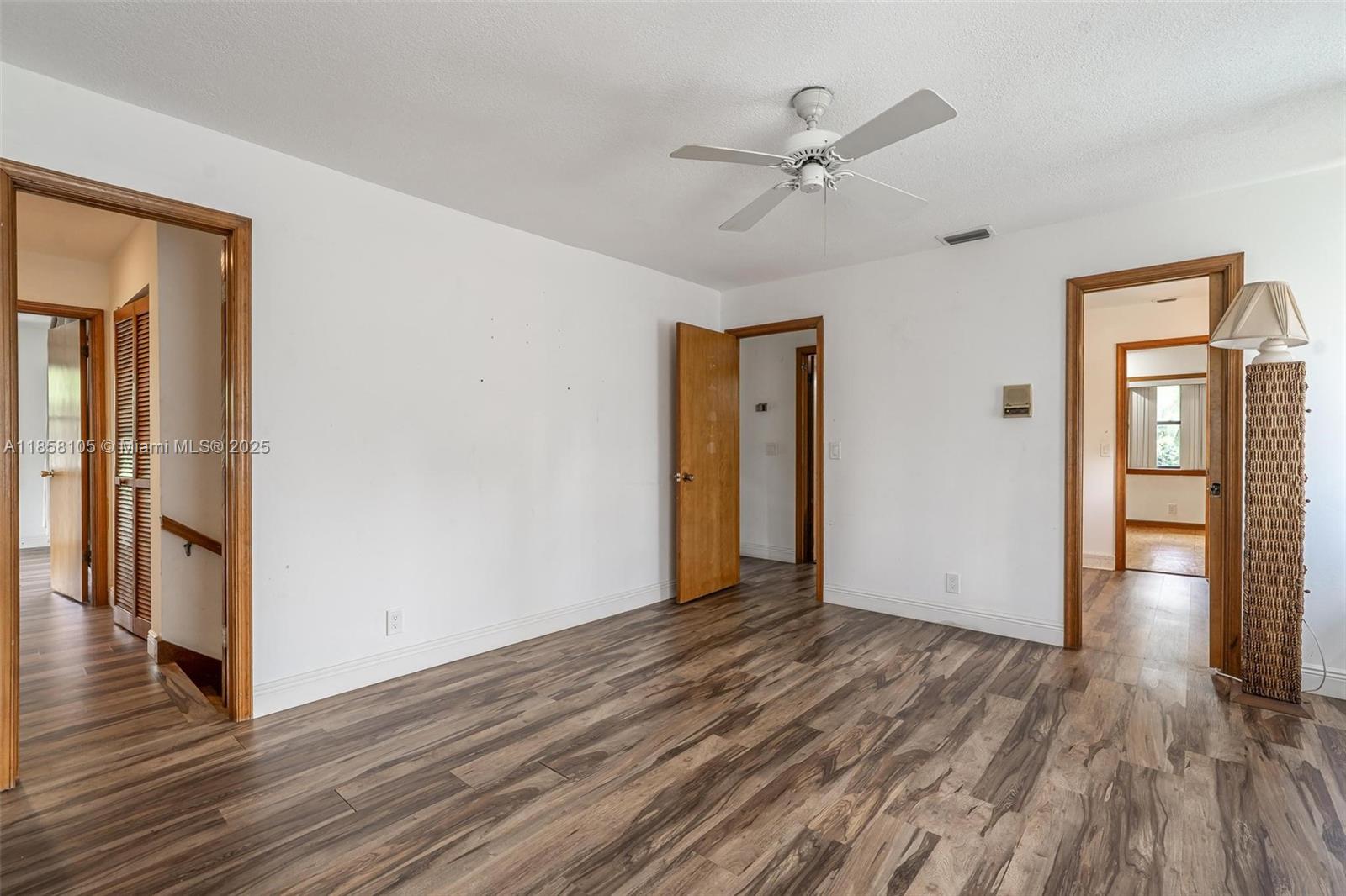 PALM BEACH FARMS CO 3 - Residential Lease