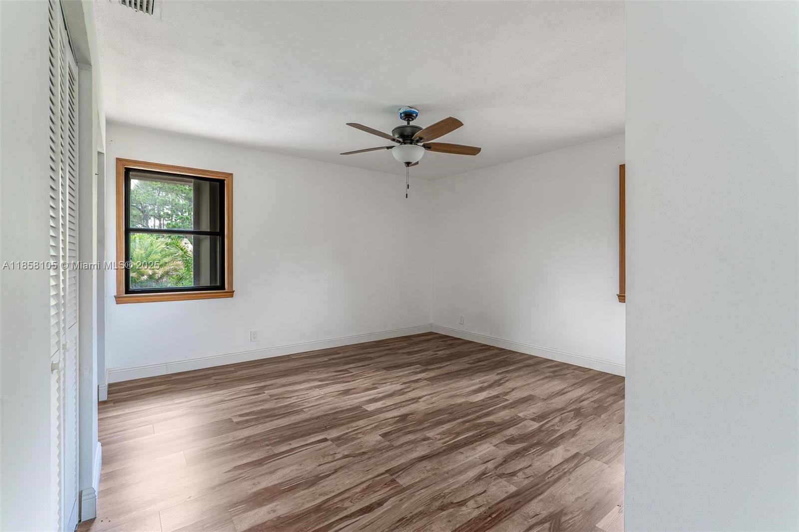PALM BEACH FARMS CO 3 - Residential Lease
