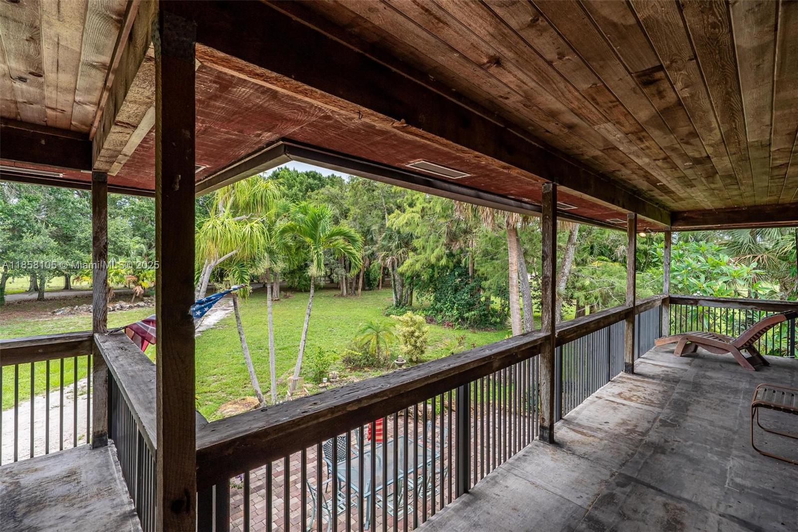 PALM BEACH FARMS CO 3 - Residential Lease