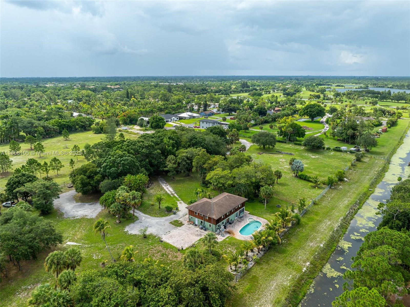 PALM BEACH FARMS CO 3 - Residential Lease