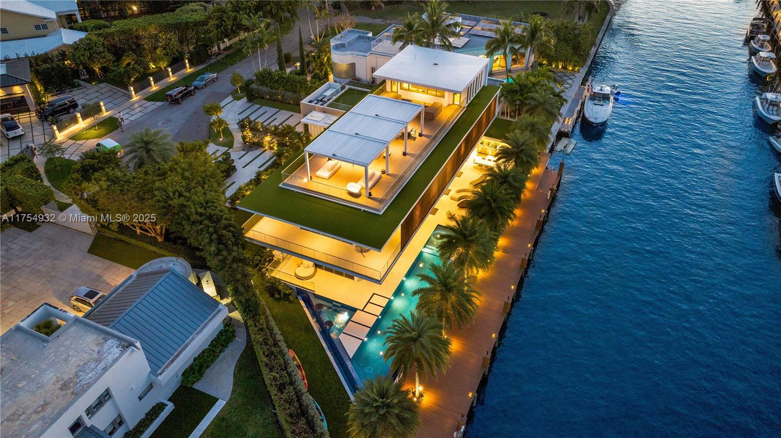 KEYSTONE ISLAND NO 5 - Residential