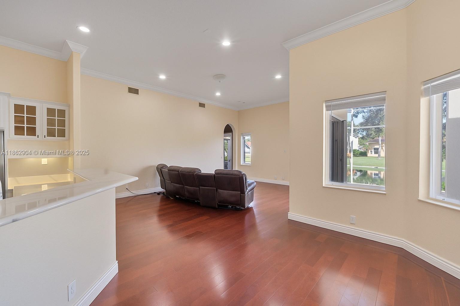WYNDHAM LAKES WEST - Residential Lease