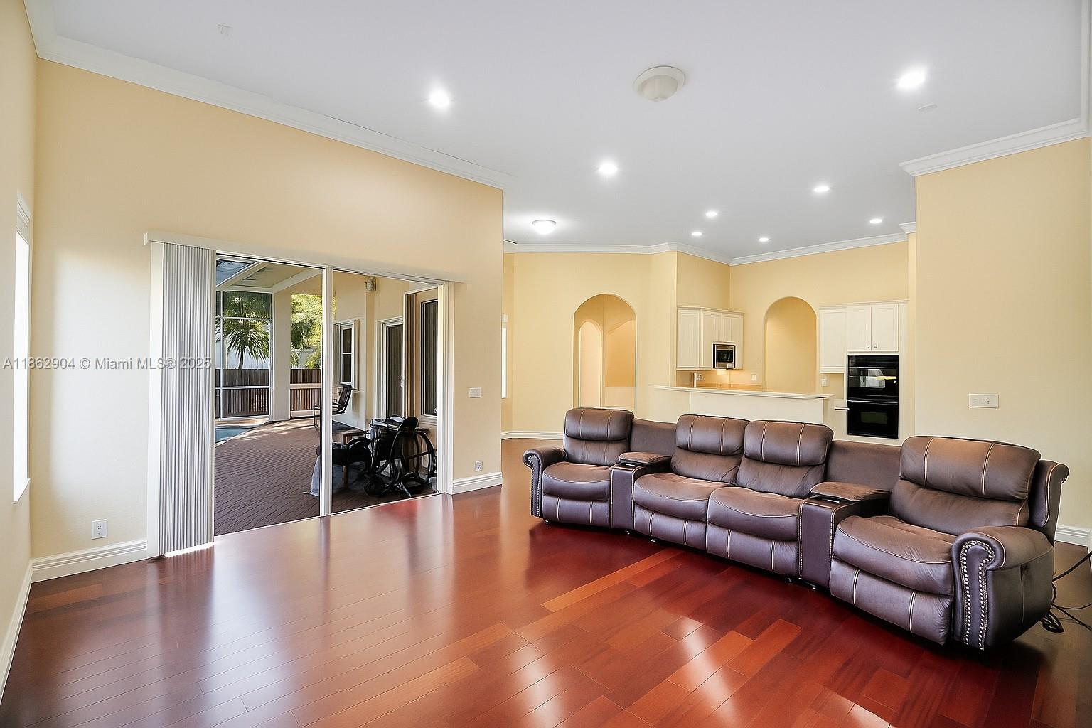 WYNDHAM LAKES WEST - Residential Lease