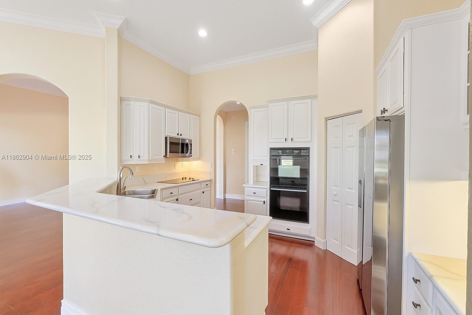 WYNDHAM LAKES WEST - Residential Lease