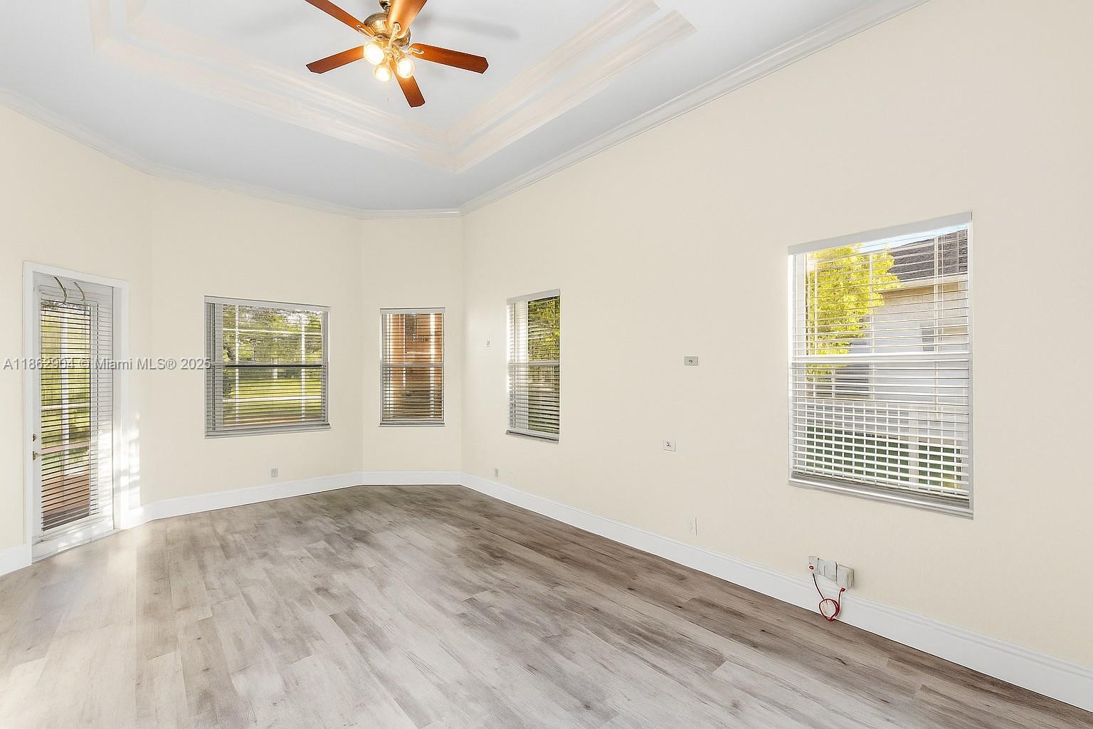 WYNDHAM LAKES WEST - Residential Lease