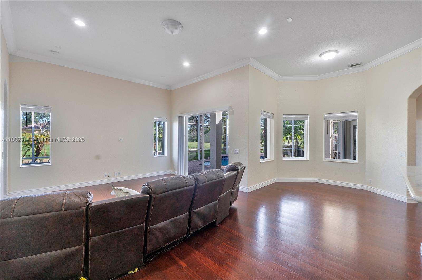 WYNDHAM LAKES WEST - Residential Lease