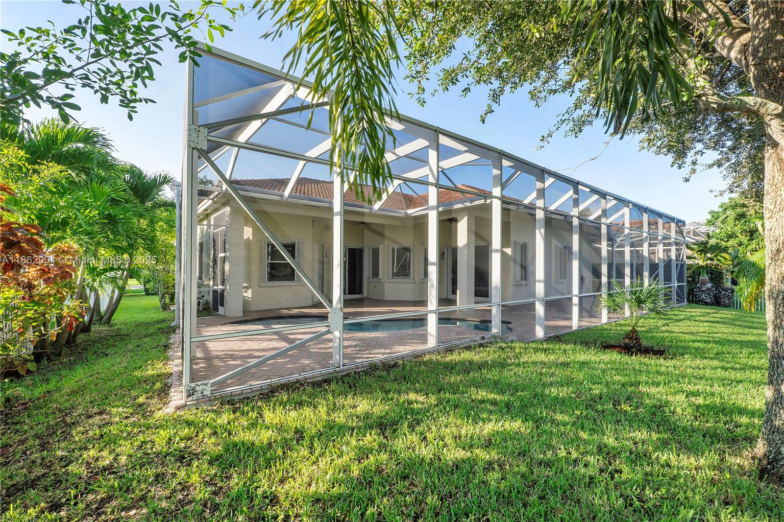 WYNDHAM LAKES WEST - Residential Lease