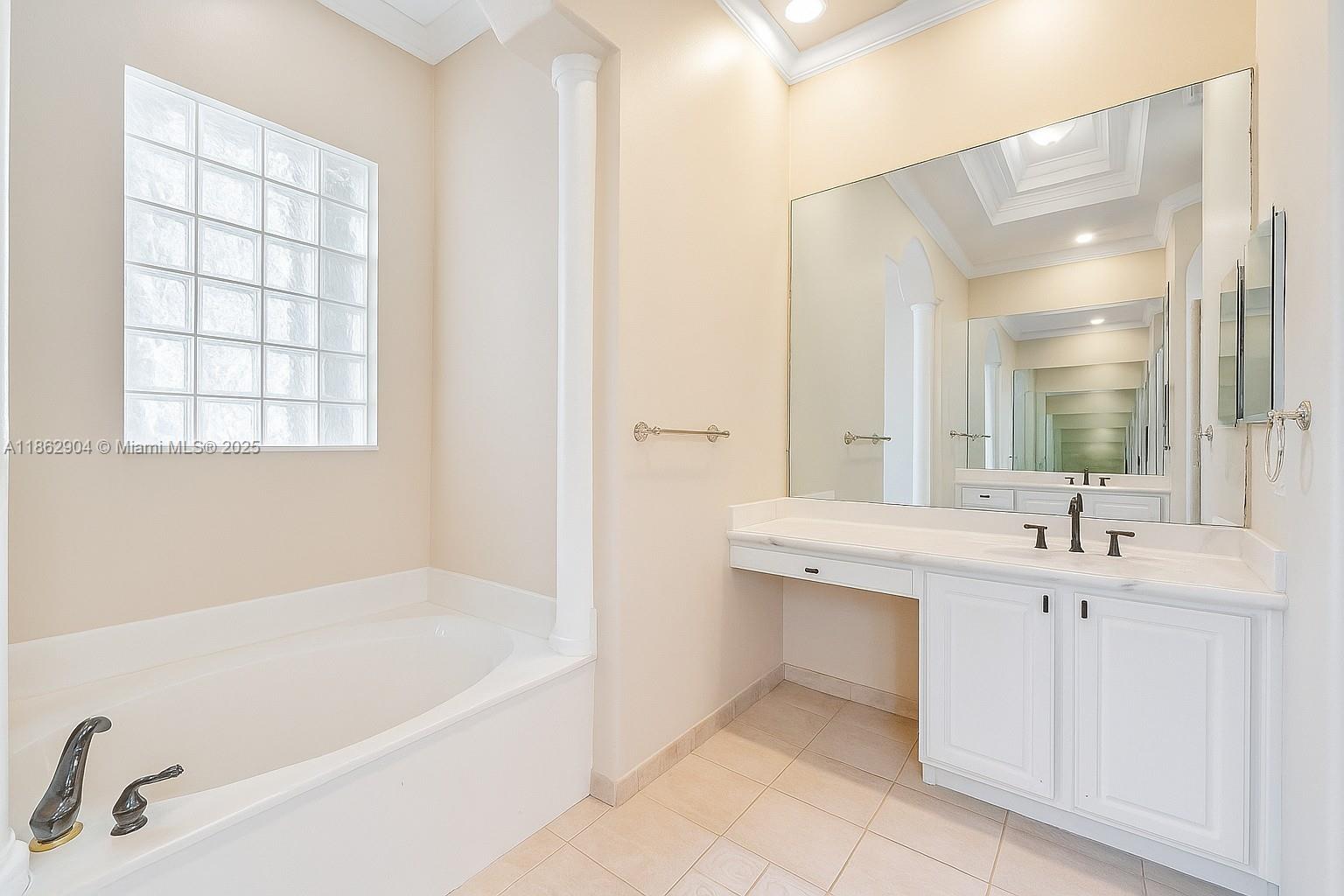 WYNDHAM LAKES WEST - Residential Lease