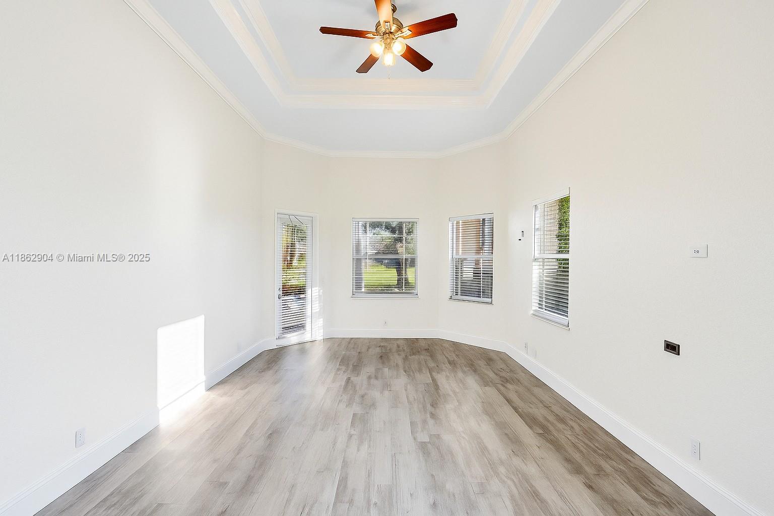 WYNDHAM LAKES WEST - Residential Lease