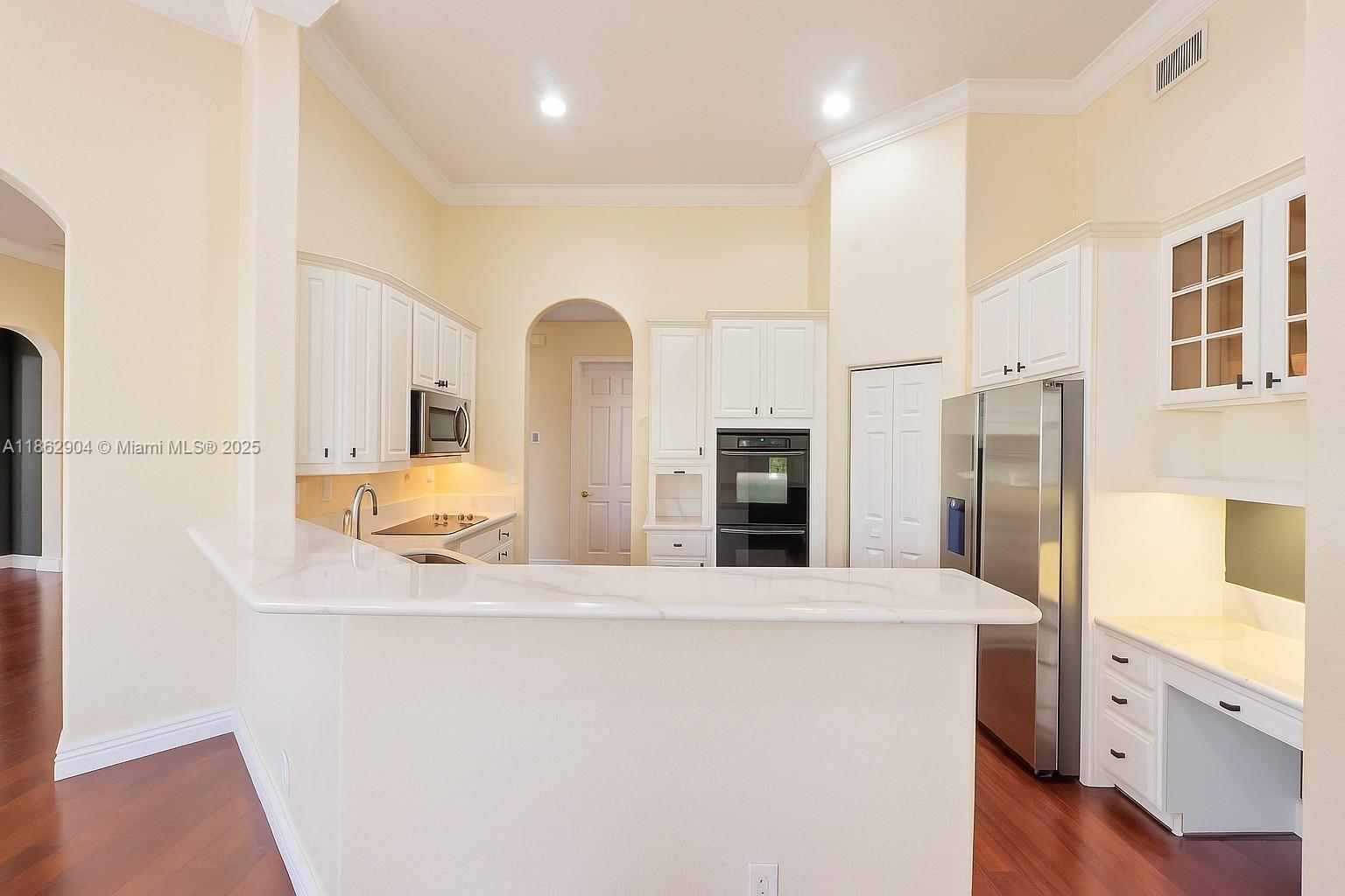 WYNDHAM LAKES WEST - Residential Lease