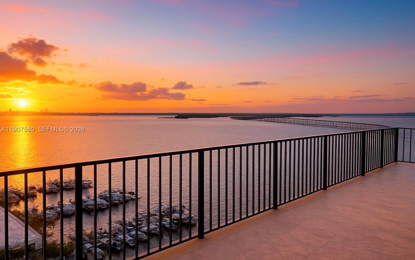 BRICKELL PLACE PHASE II C - Residential