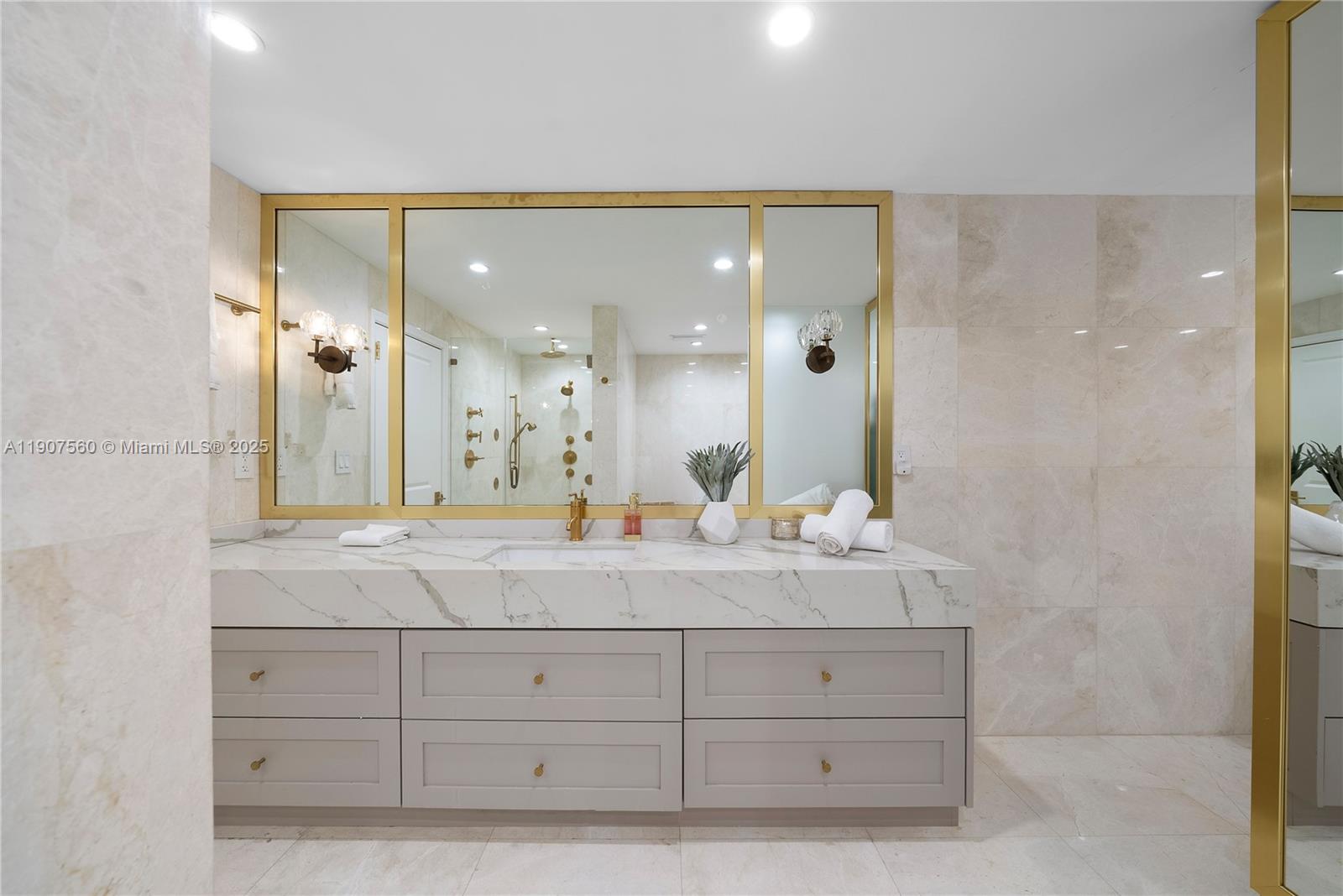 BRICKELL PLACE PHASE II C - Residential