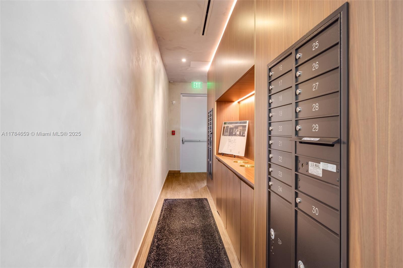 BRICKELLS FLAGLER - Residential